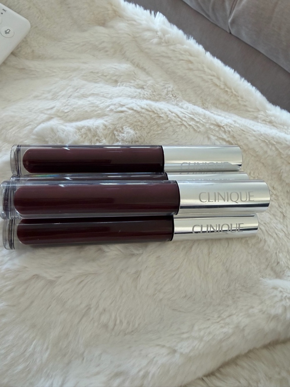 Clinique Liquid Lip Gloss Set in Black Honey Pop - Picture 6 of 6